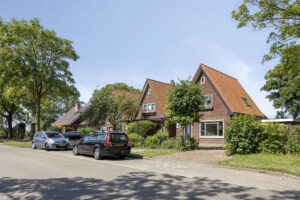 Dorpsstraat51731RAWinkel-01 Kastanjelaan 56 Zwanenburg
